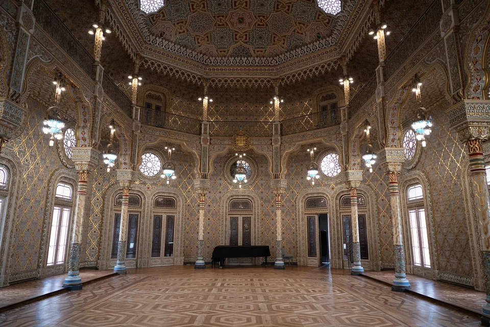 El Salón Árabe del Palácio da Bolsa, en Oporto